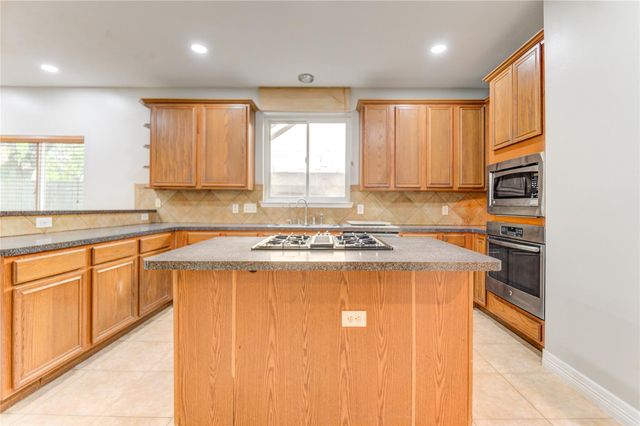 12207 Lakewood Glade Court, Cypress, TX 77429