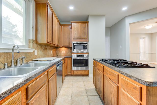 12207 Lakewood Glade Court, Cypress, TX 77429