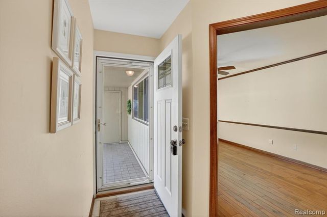 12342 Pinecrest Drive, Plymouth, MI 48170