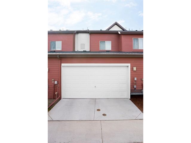 9777 E 56th Pl, Denver, CO 80238