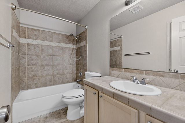 8020 Eliyah Court NW, Albuquerque, NM 87120