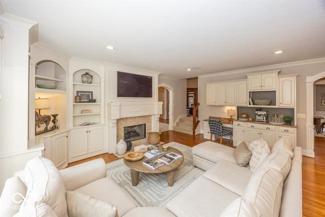 1861 Blore Heath, Carmel, IN 46032