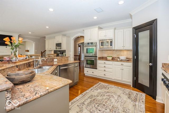 1861 Blore Heath, Carmel, IN 46032