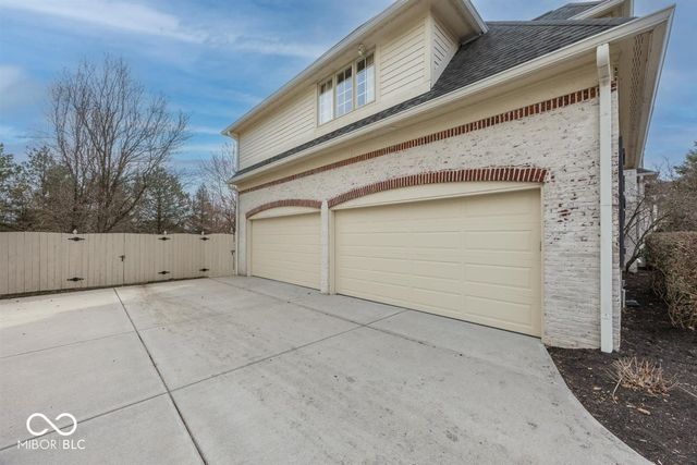 1861 Blore Heath, Carmel, IN 46032