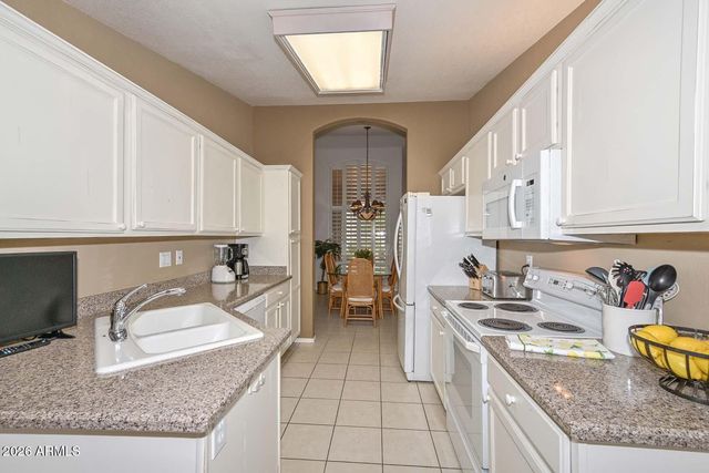 19524 N 83RD Lane, Peoria, AZ 85382