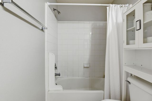 14343 Mirkwood Lane, Houston, TX 77014