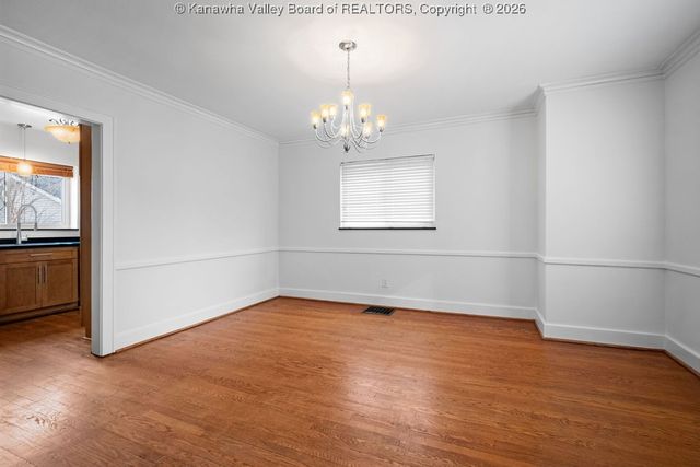 3914 Virginia Avenue Se, Charleston, WV 25304