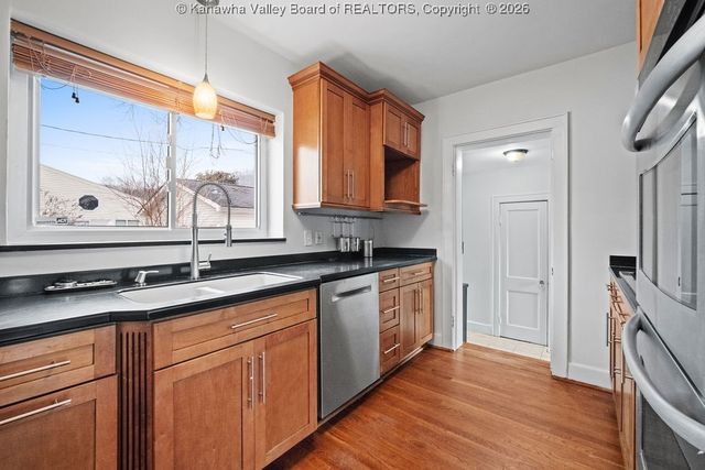 3914 Virginia Avenue Se, Charleston, WV 25304