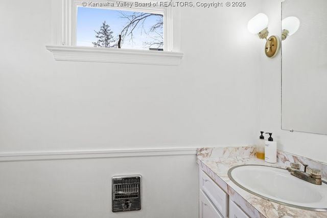 3914 Virginia Avenue Se, Charleston, WV 25304