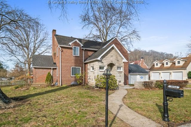 3914 Virginia Avenue Se, Charleston, WV 25304