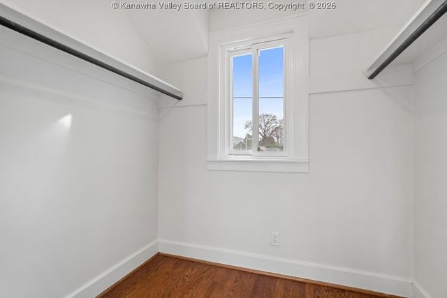 3914 Virginia Avenue Se, Charleston, WV 25304