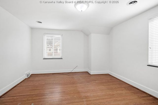 3914 Virginia Avenue Se, Charleston, WV 25304