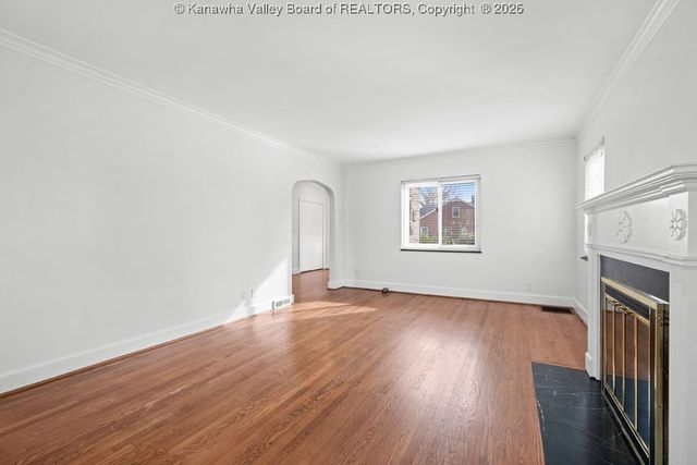 3914 Virginia Avenue Se, Charleston, WV 25304