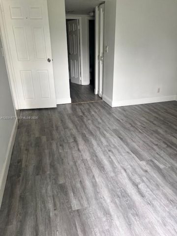 3475 N Country Club Drive 204, Aventura, FL 33180