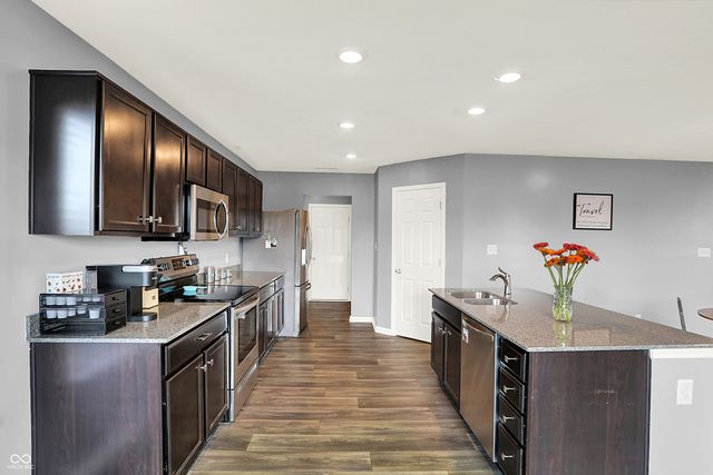 6645 Honeysuckle Way, Pendleton, IN 46064