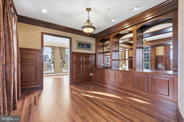 12600 HILL CREEK LN, Potomac, MD 20854