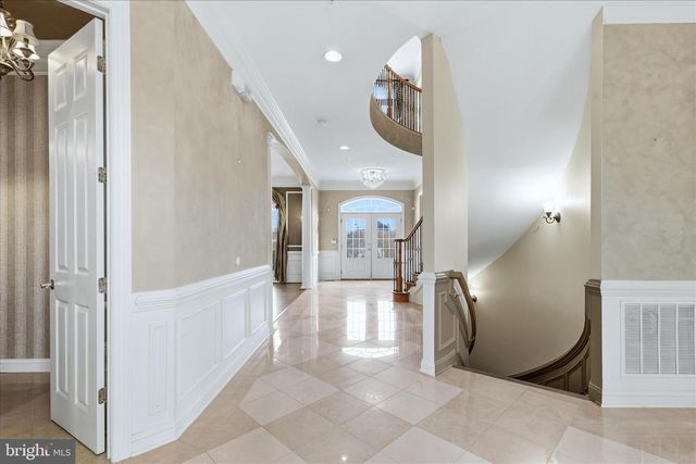 12600 HILL CREEK LN, Potomac, MD 20854