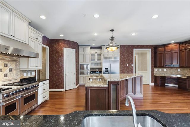 12600 HILL CREEK LN, Potomac, MD 20854