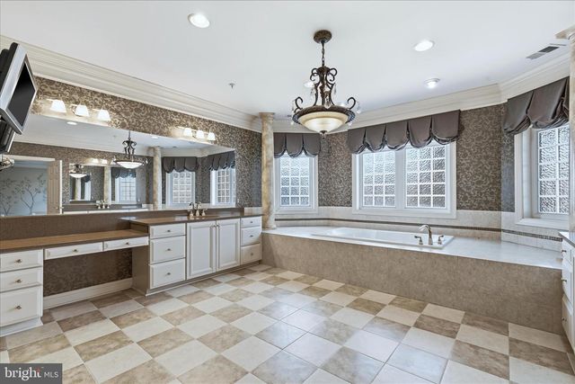 12600 HILL CREEK LN, Potomac, MD 20854