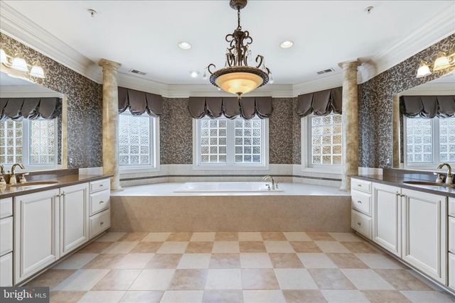 12600 HILL CREEK LN, Potomac, MD 20854