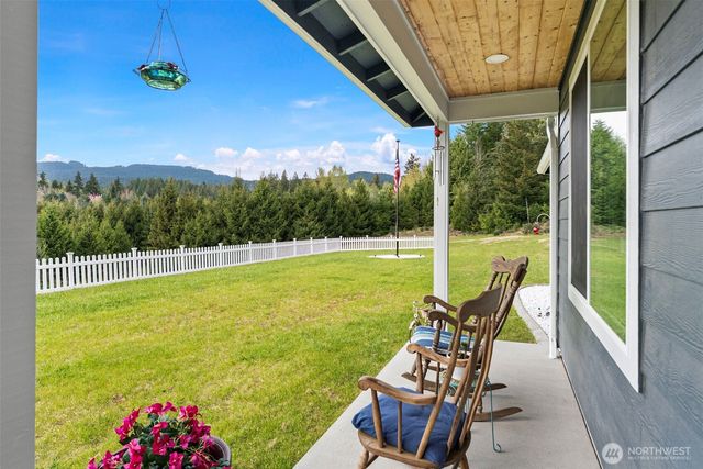 9611 W Belfair Valley Road, Bremerton, WA 98312