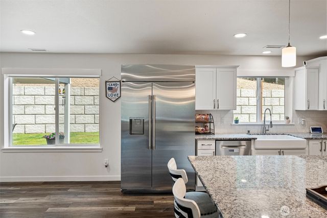 9611 W Belfair Valley Road, Bremerton, WA 98312