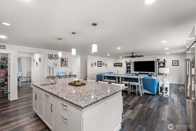 9611 W Belfair Valley Road, Bremerton, WA 98312