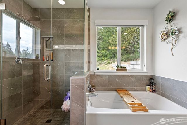 9611 W Belfair Valley Road, Bremerton, WA 98312