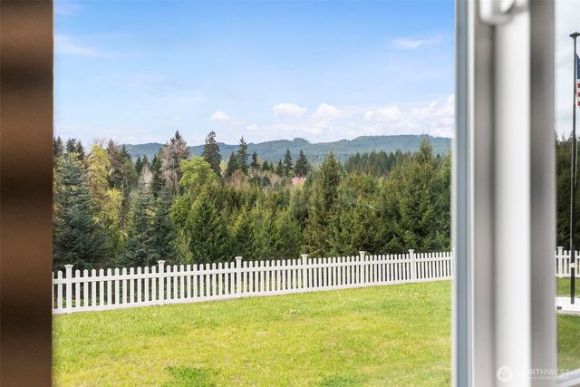 9611 W Belfair Valley Road, Bremerton, WA 98312