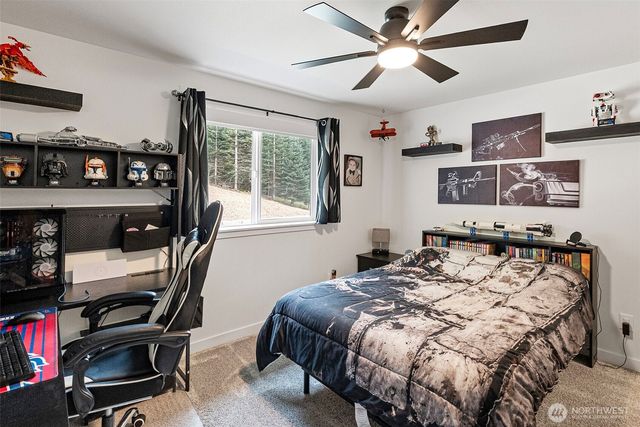 9611 W Belfair Valley Road, Bremerton, WA 98312