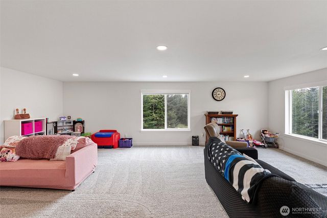 9611 W Belfair Valley Road, Bremerton, WA 98312