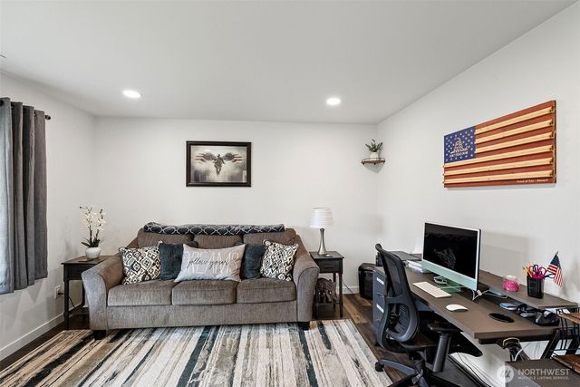 9611 W Belfair Valley Road, Bremerton, WA 98312