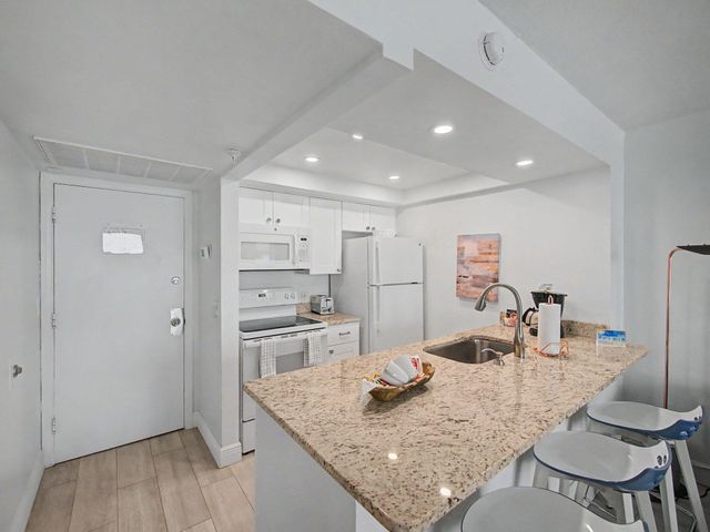 9800 S Ocean Drive 316, Jensen Beach, FL 34957