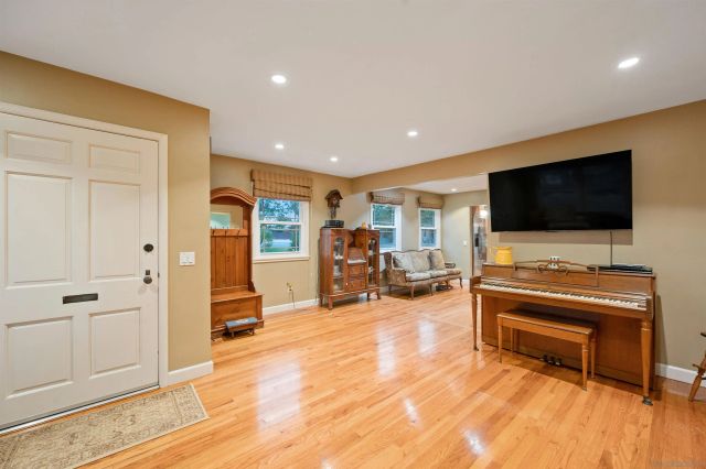 4839 Winona Ave, San Diego, CA 92115