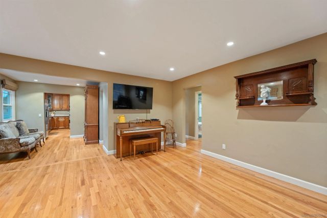4839 Winona Ave, San Diego, CA 92115