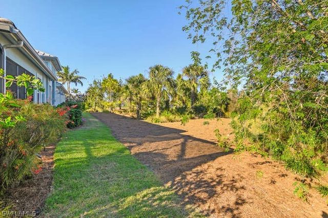 7003 Dominica DR, Naples, FL 34113