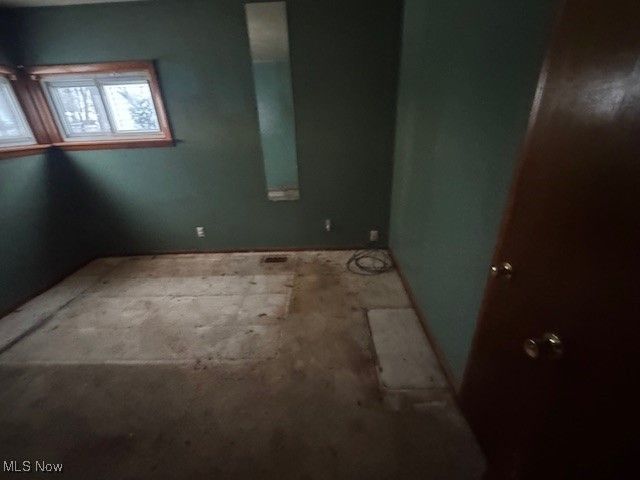 1525 Denison Avenue NW, Warren, OH 44485