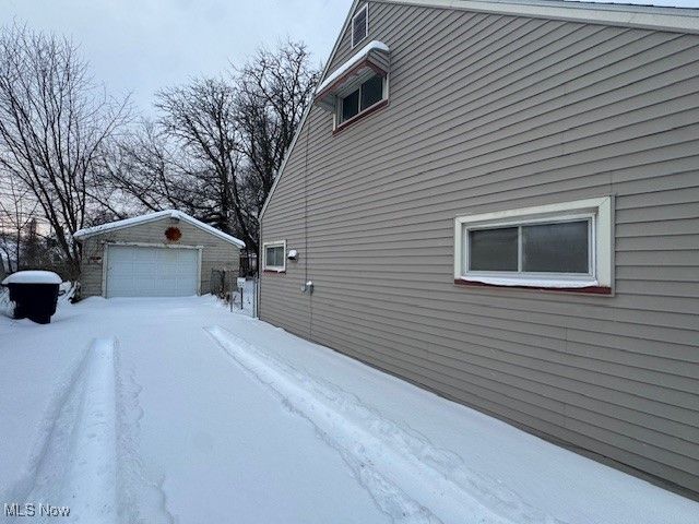 1525 Denison Avenue NW, Warren, OH 44485