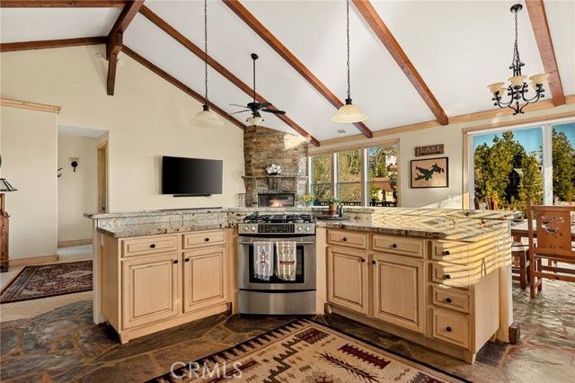 27920 Matterhorn, Lake Arrowhead, CA 92352