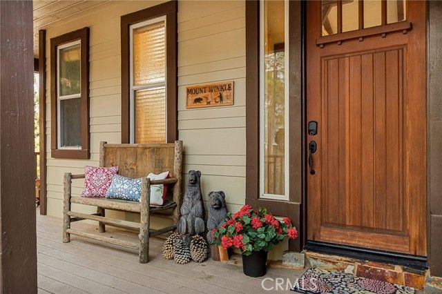 27920 Matterhorn, Lake Arrowhead, CA 92352