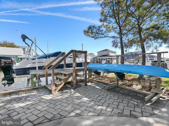 138 BAYSHORE DR, South Bethany, DE 19930