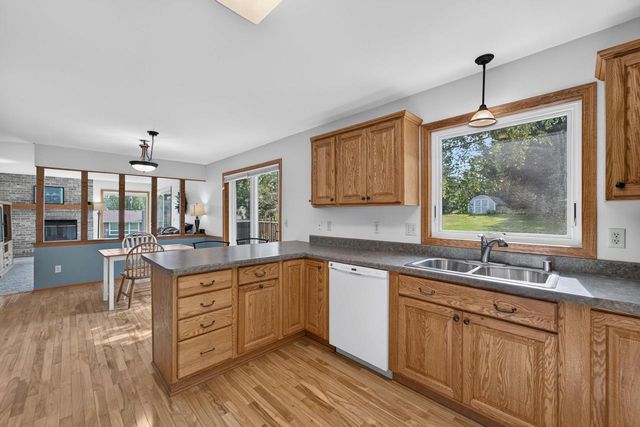 4507 Stonewood Drive, Middleton, WI 53562