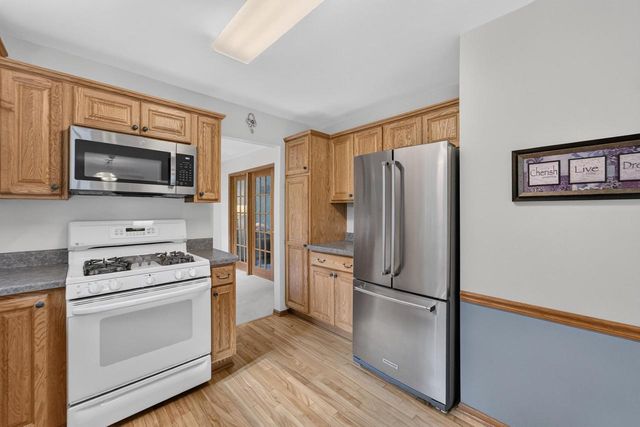 4507 Stonewood Drive, Middleton, WI 53562