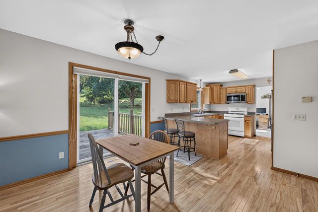 4507 Stonewood Drive, Middleton, WI 53562
