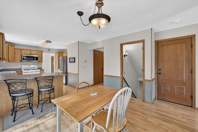 4507 Stonewood Drive, Middleton, WI 53562