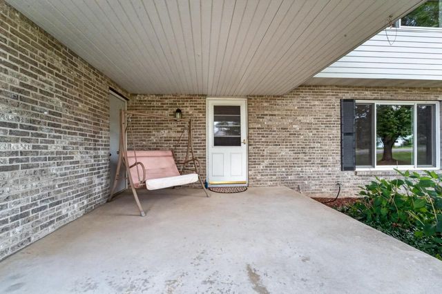 4507 Stonewood Drive, Middleton, WI 53562