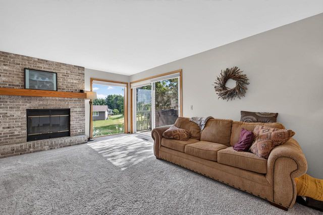 4507 Stonewood Drive, Middleton, WI 53562