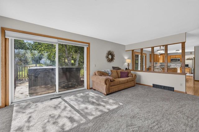 4507 Stonewood Drive, Middleton, WI 53562