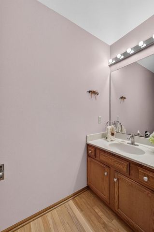 4507 Stonewood Drive, Middleton, WI 53562
