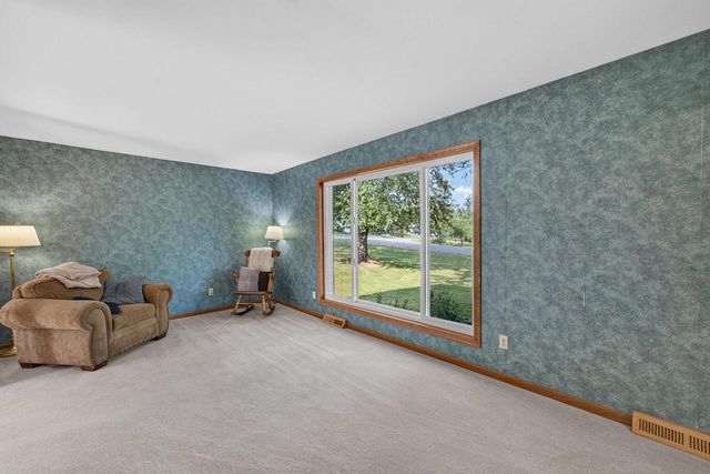 4507 Stonewood Drive, Middleton, WI 53562